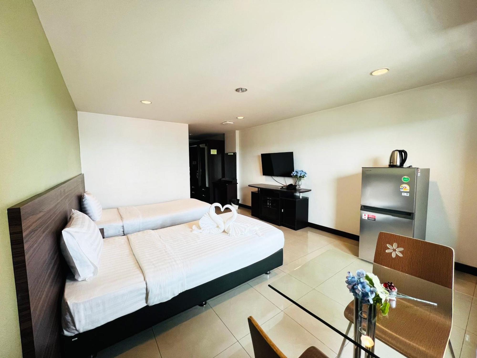 14 Place Bangkok Exterior photo